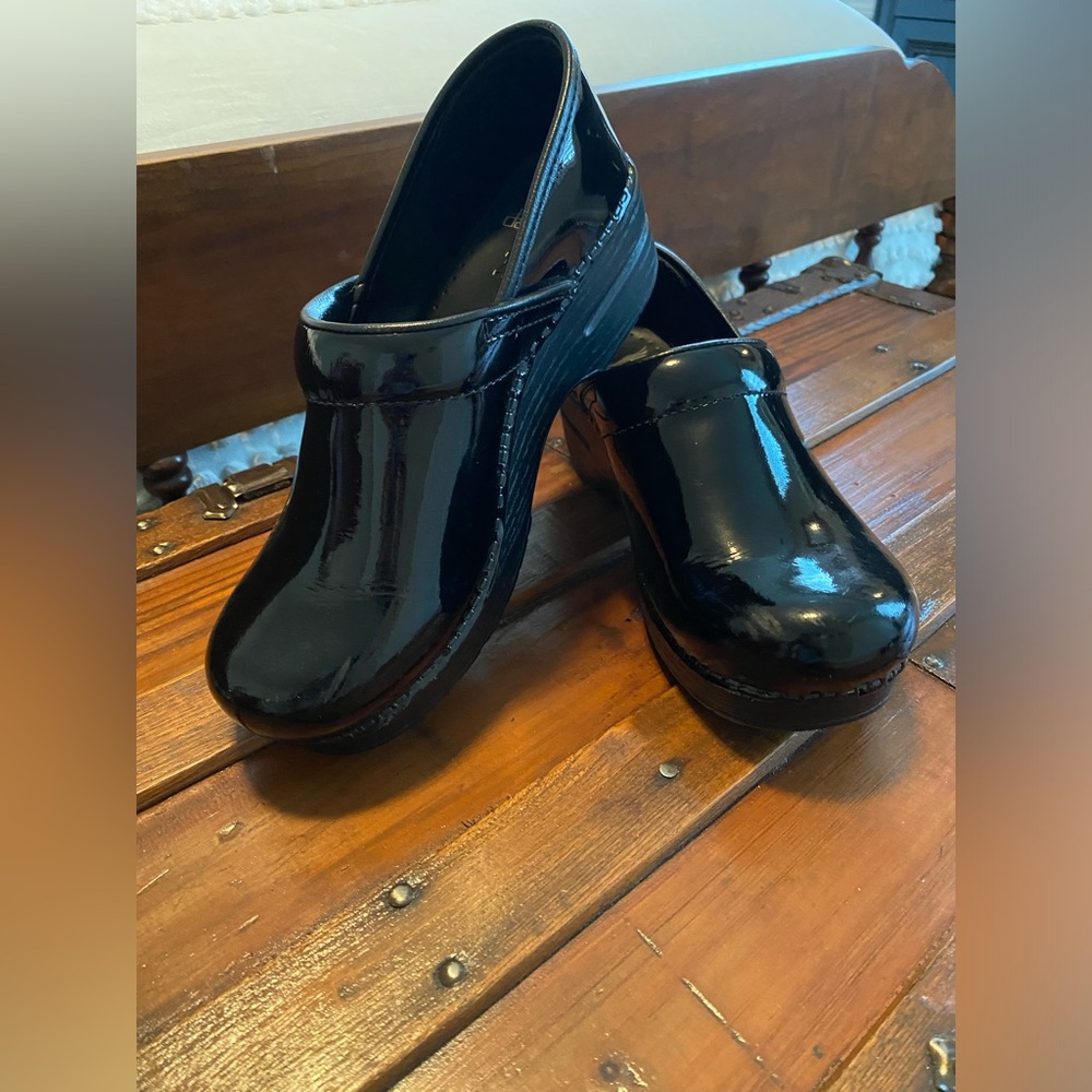 Dansko Women’s Clog